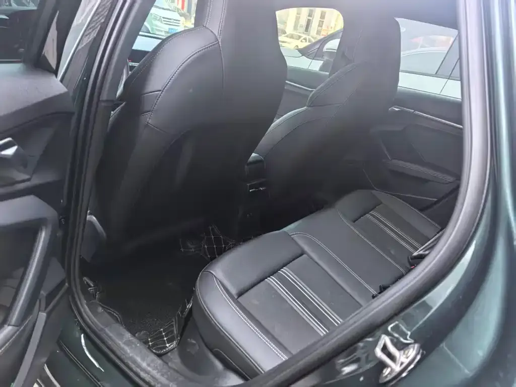 Audi A3 2023 из CN, фото 9