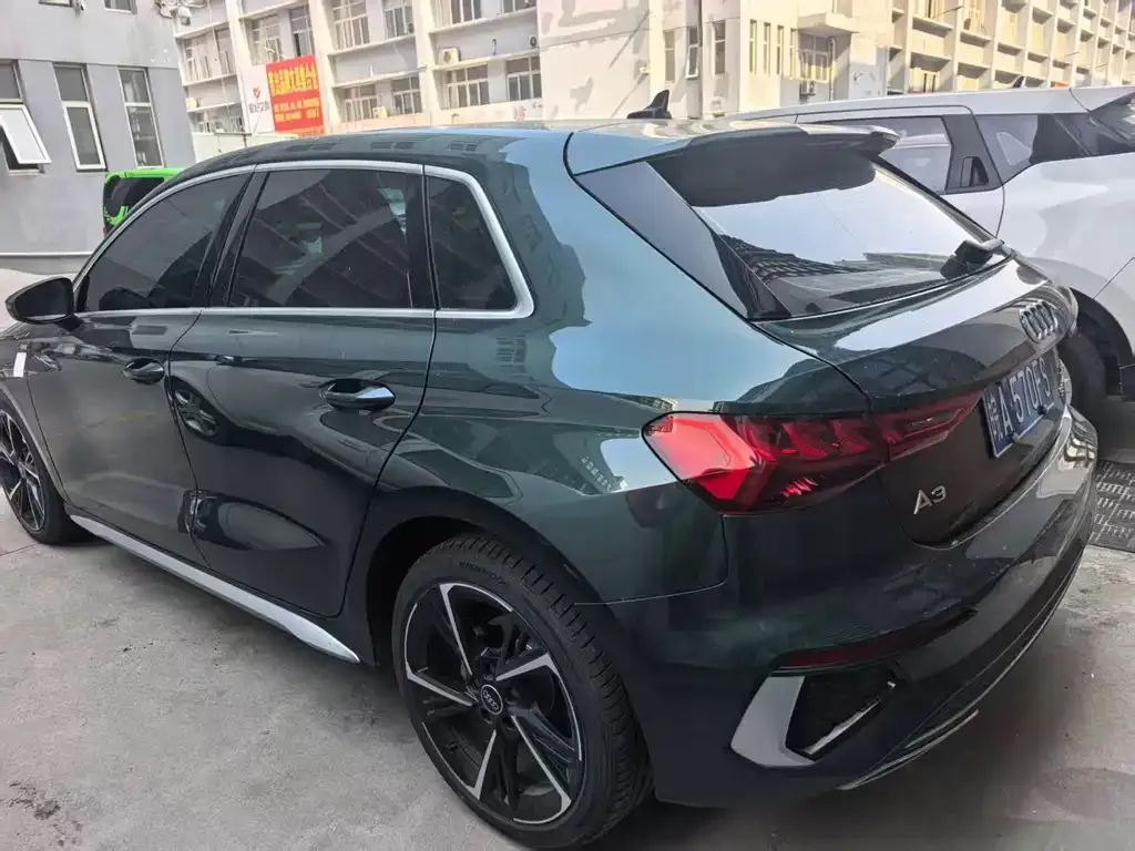 Audi A3 2023 из CN, фото 3