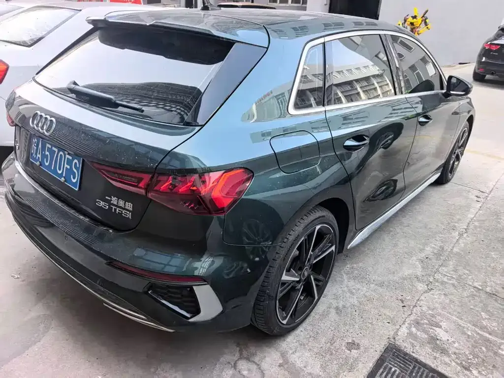 Audi A3 2023 из CN, фото 10