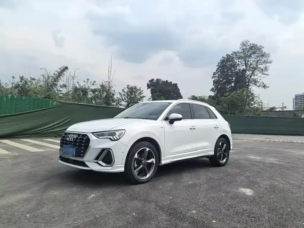Audi Q3 2021 из CN, фото 5