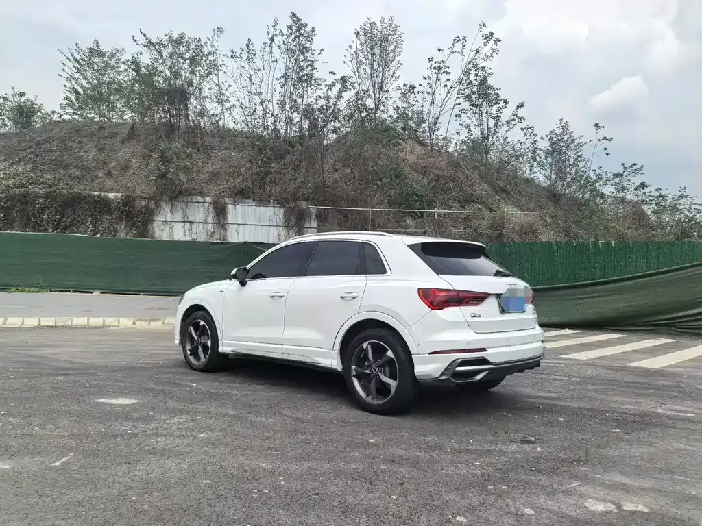 Audi Q3 2021 из CN, фото 7
