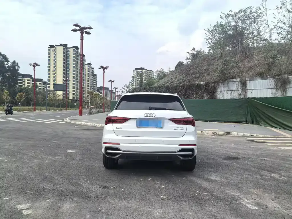 Audi Q3 2021 из CN, фото 9