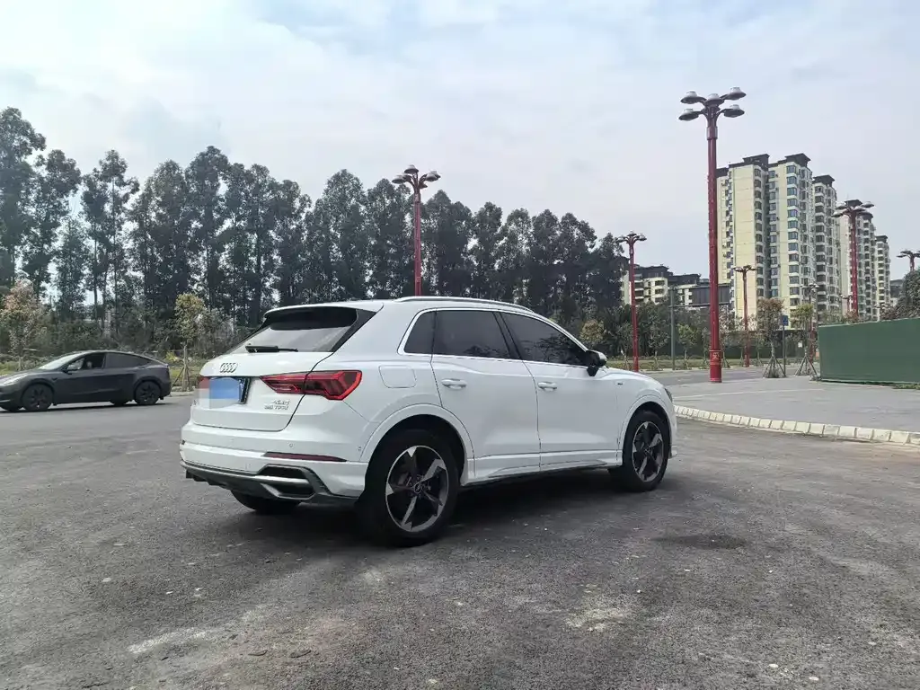 Audi Q3 2021 из CN, фото 6