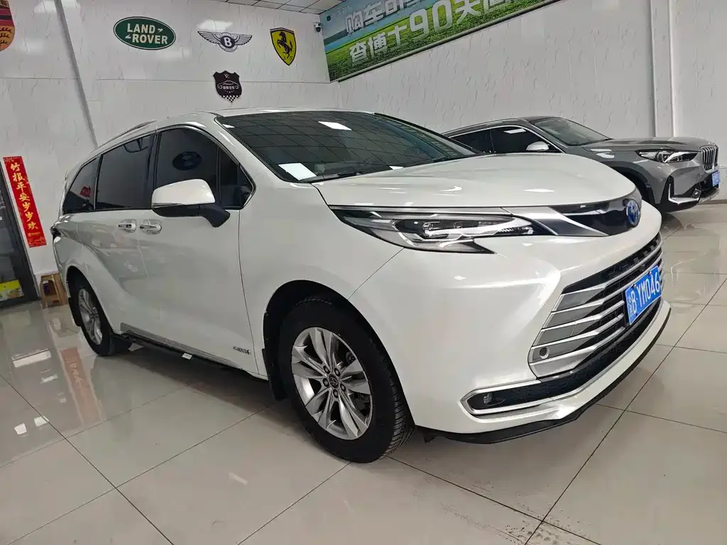 Toyota Sienna 2022 из CN, фото 7