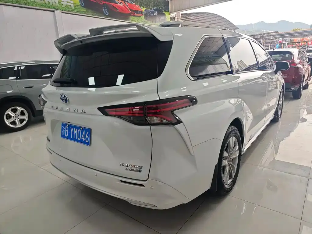 Toyota Sienna 2022 из CN, фото 10