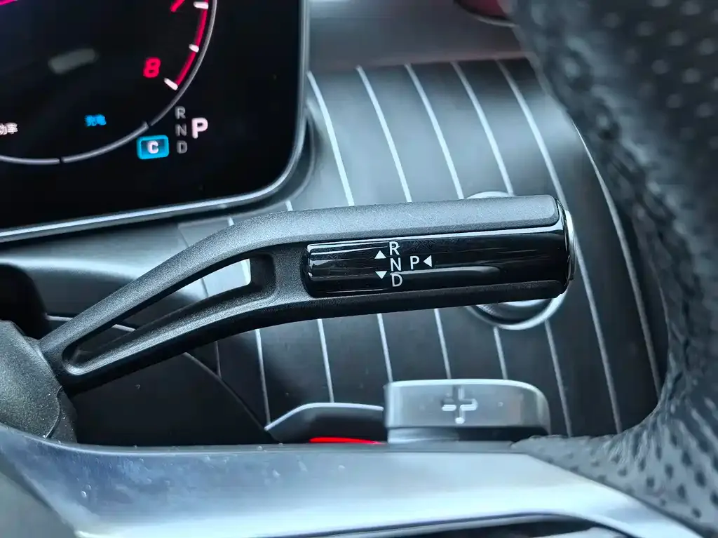 Mercedes-Benz C-Class 2024 из CN, фото 10