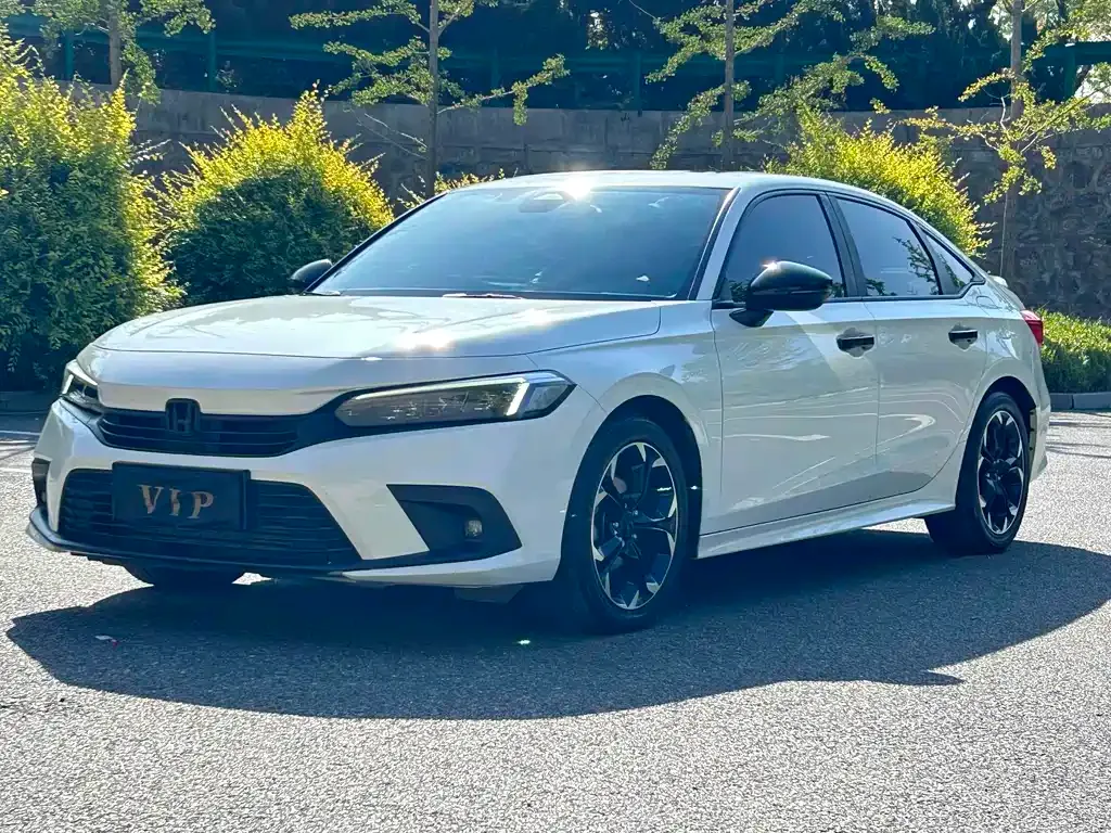 Honda Civic — фото 1