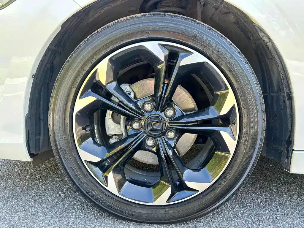 Honda Civic — фото 8