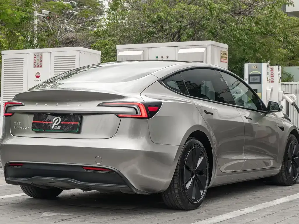 Tesla Model 3 2023 из CN, фото 4