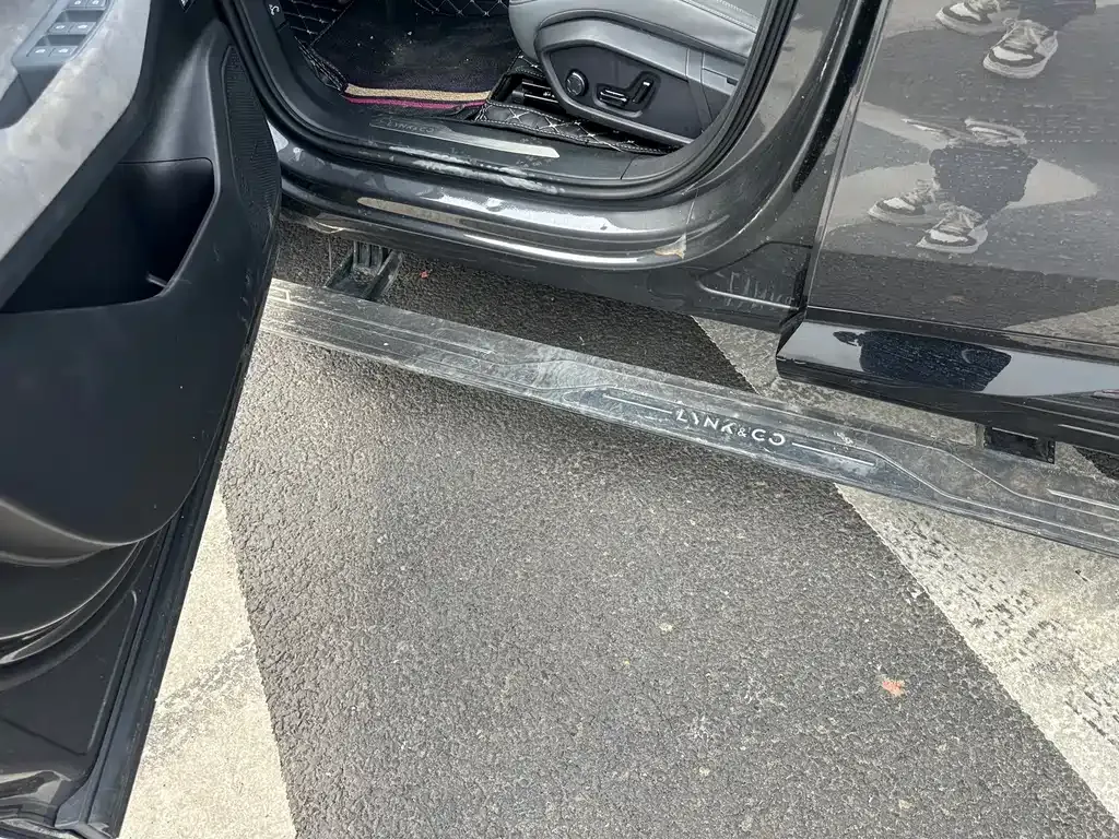 Lynk & Co 08 EM-P 2024 из CN, фото 5