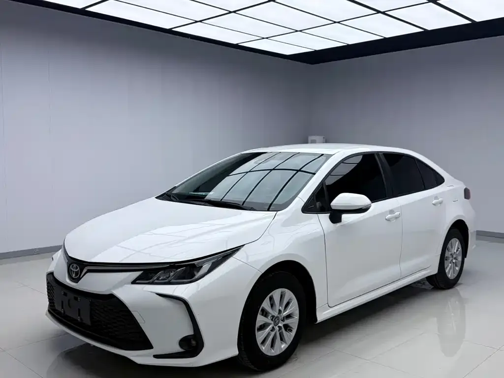 Toyota Corolla 2022 из CN, фото 1