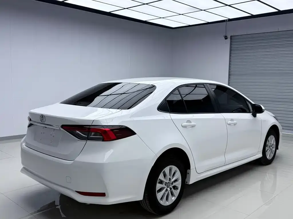 Toyota Corolla 2022 из CN, фото 8