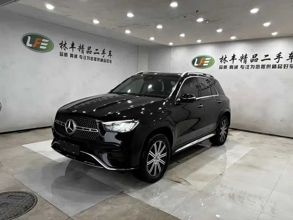 Mercedes-Benz GLE — фото 1