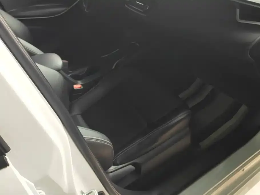Toyota Levin 2023 из CN, фото 3