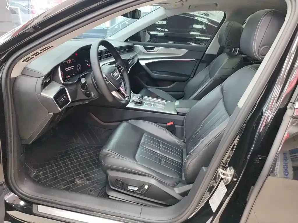 Audi A6L 2023 из CN, фото 5