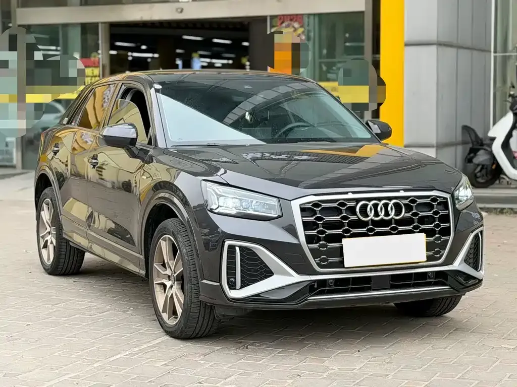Audi Q2L 2024 из CN, фото 4