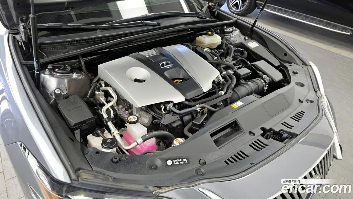 Lexus ES 2021 из KR, фото 4