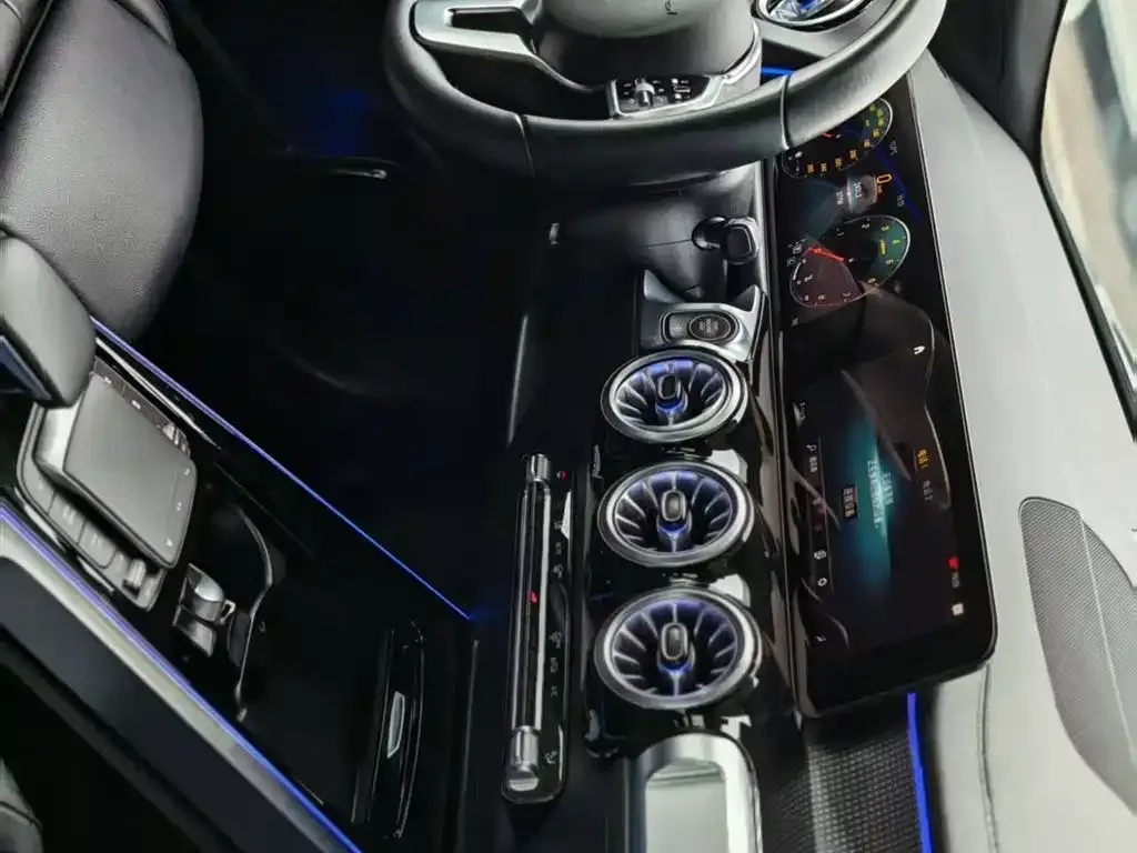 Mercedes-Benz GLB 2023 из CN, фото 4
