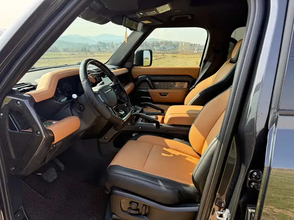 Land Rover Defender 2023 из CN, фото 4