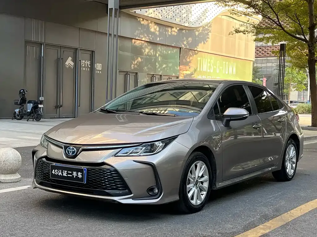 Toyota Corolla 2024 из CN, фото 1