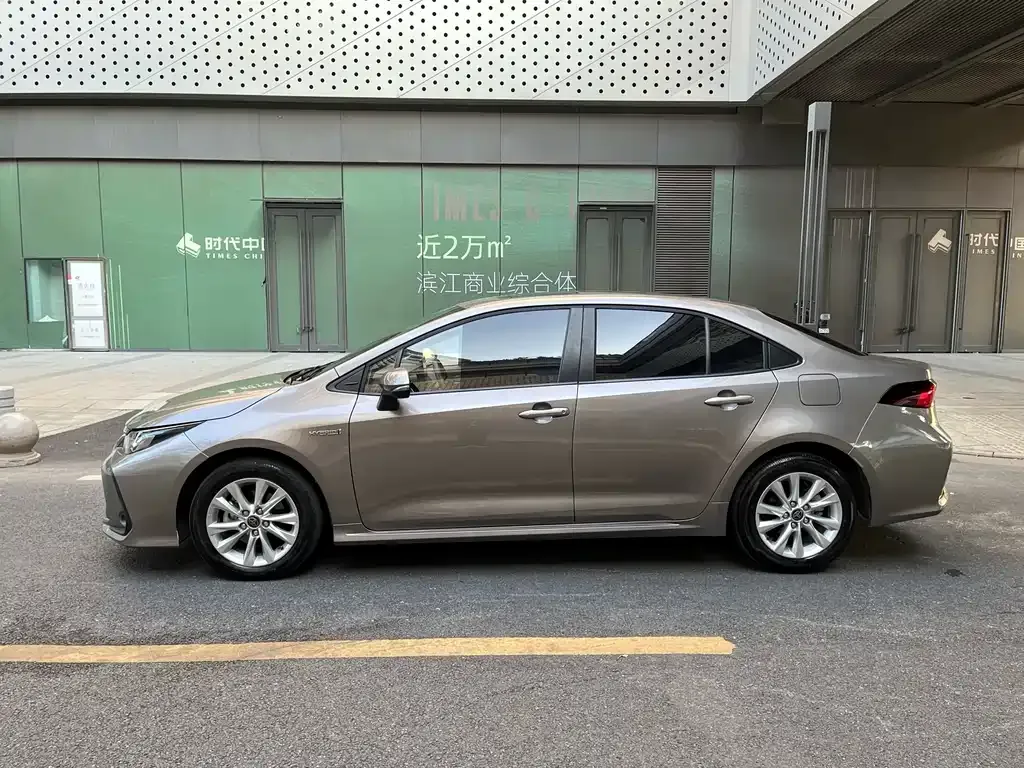 Toyota Corolla 2024 из CN, фото 5