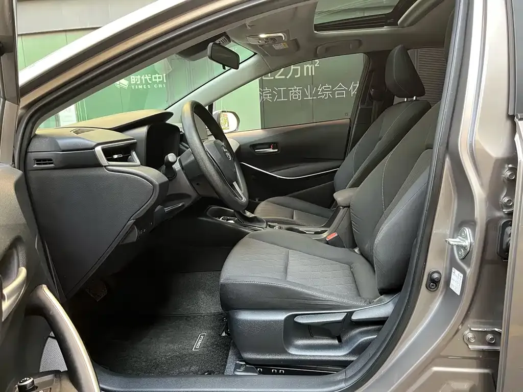 Toyota Corolla 2024 из CN, фото 2
