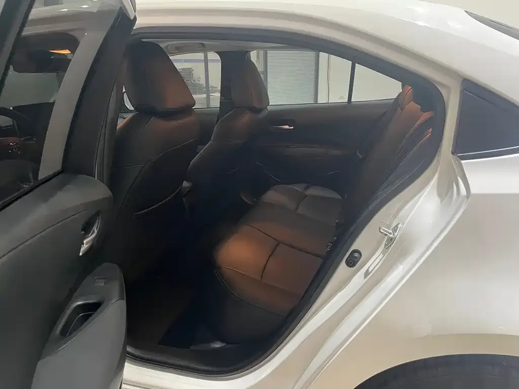 Toyota Corolla 2022 из CN, фото 10