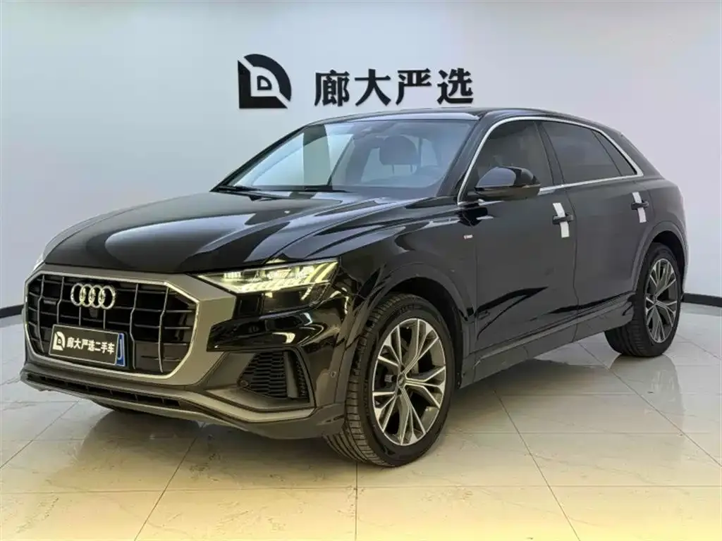 Audi Q8 2022 из CN, фото 1