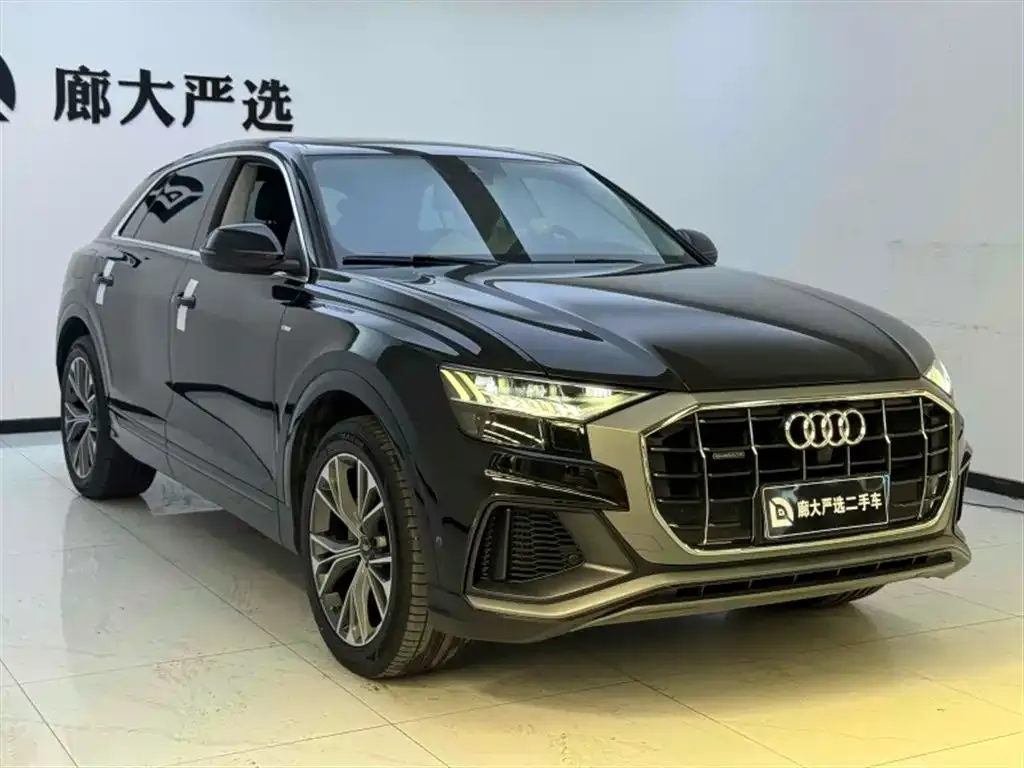 Audi Q8 2022 из CN, фото 2