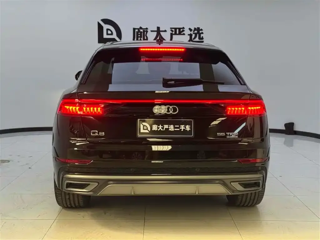Audi Q8 2022 из CN, фото 4