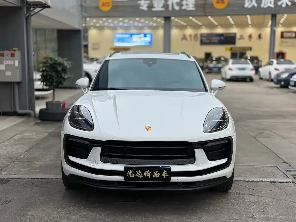 Porsche Macan 2024 из CN, фото 2
