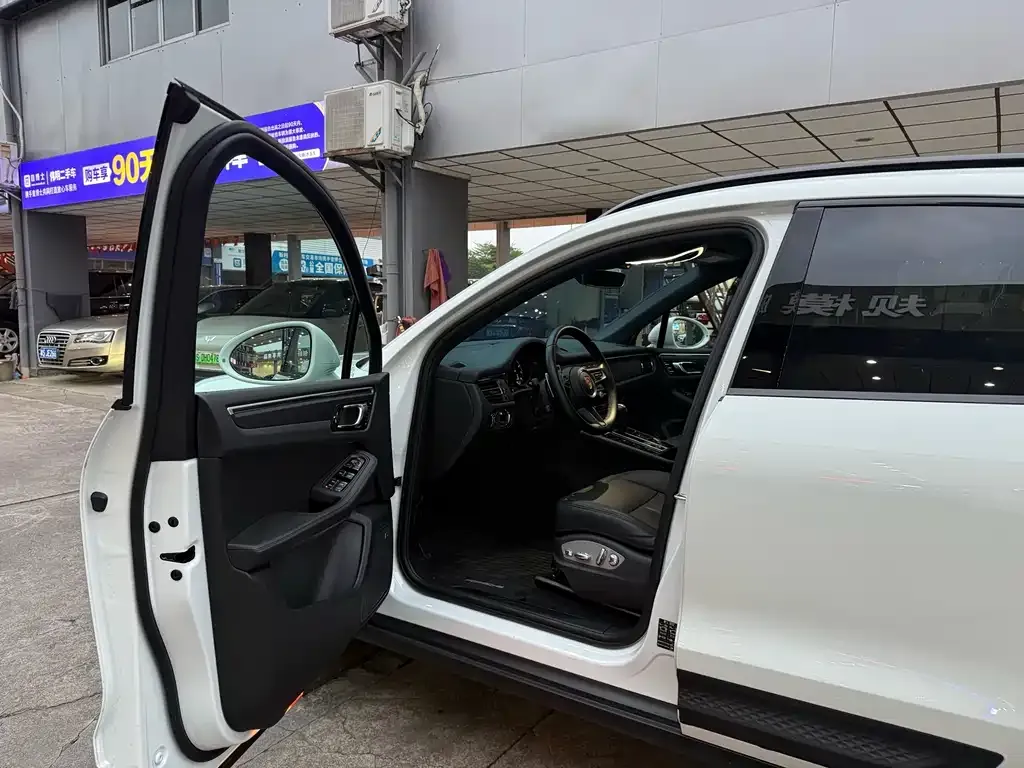 Porsche Macan 2024 из CN, фото 7