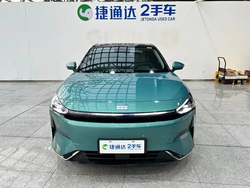 Geely Galaxy L6 — фото 5