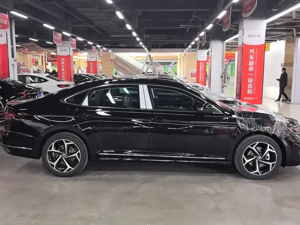 Volkswagen Passat — фото 6
