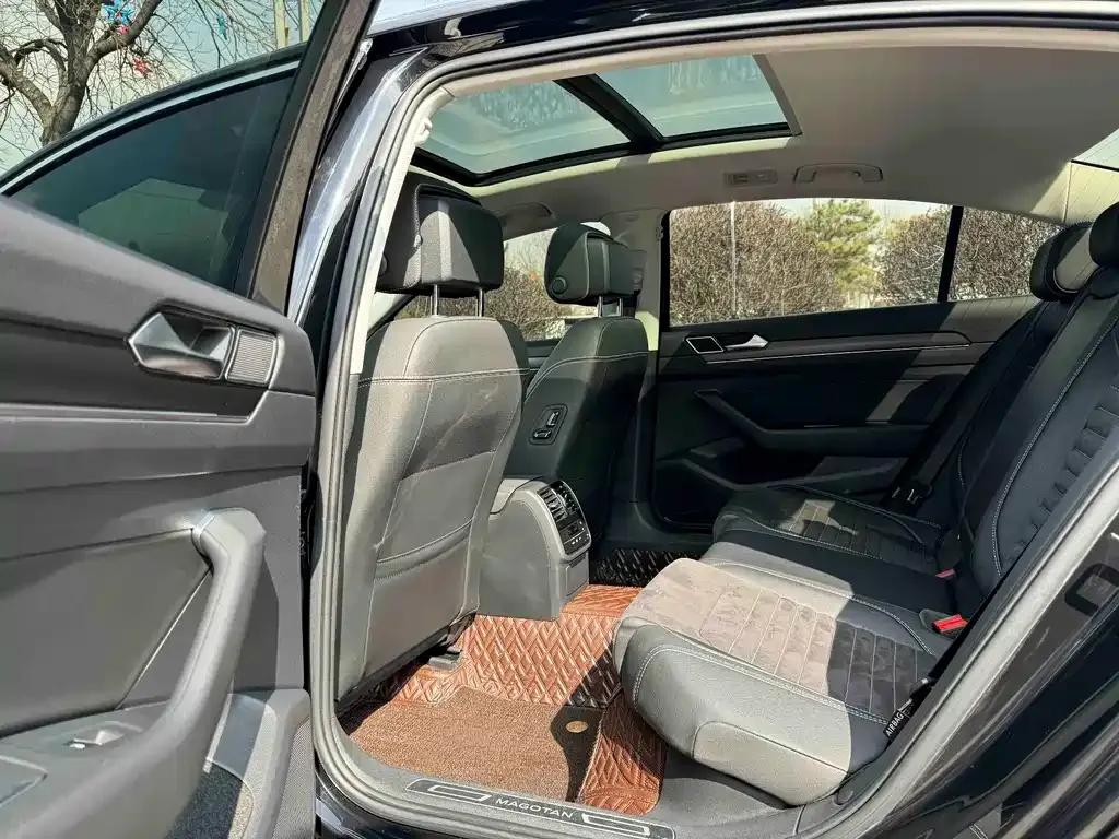 Volkswagen Magotan 2022 из CN, фото 2