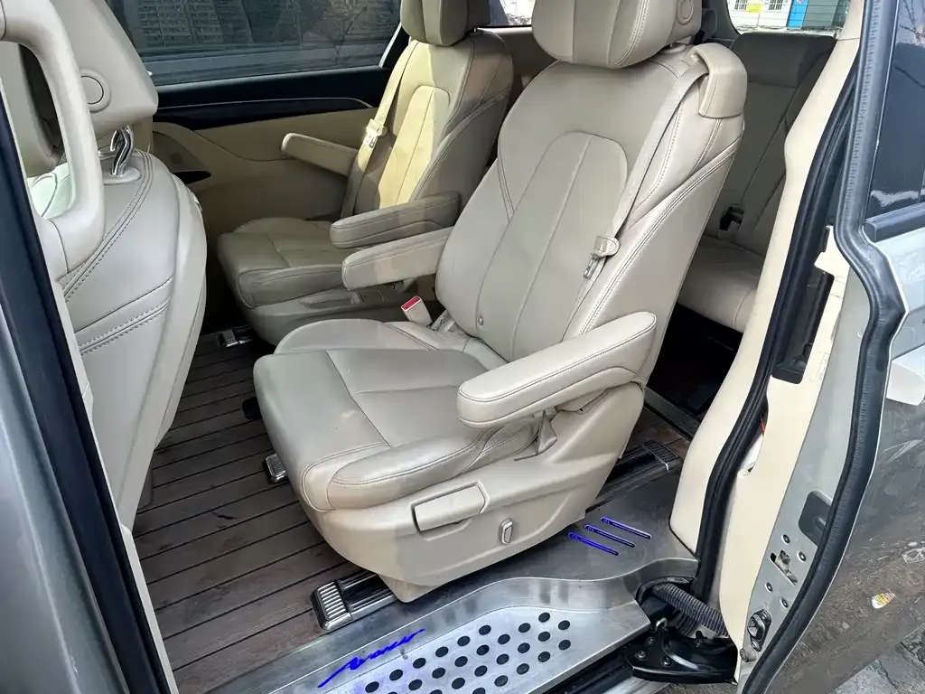 Buick GL8 2022 из CN, фото 7