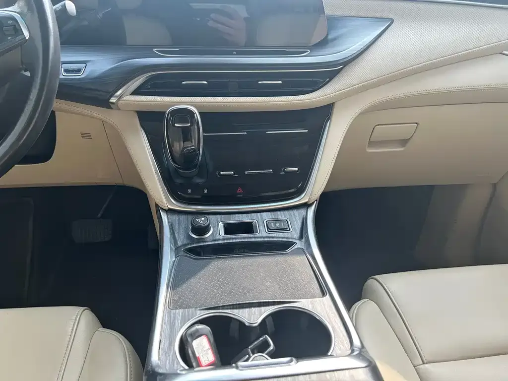 Buick GL8 2022 из CN, фото 3