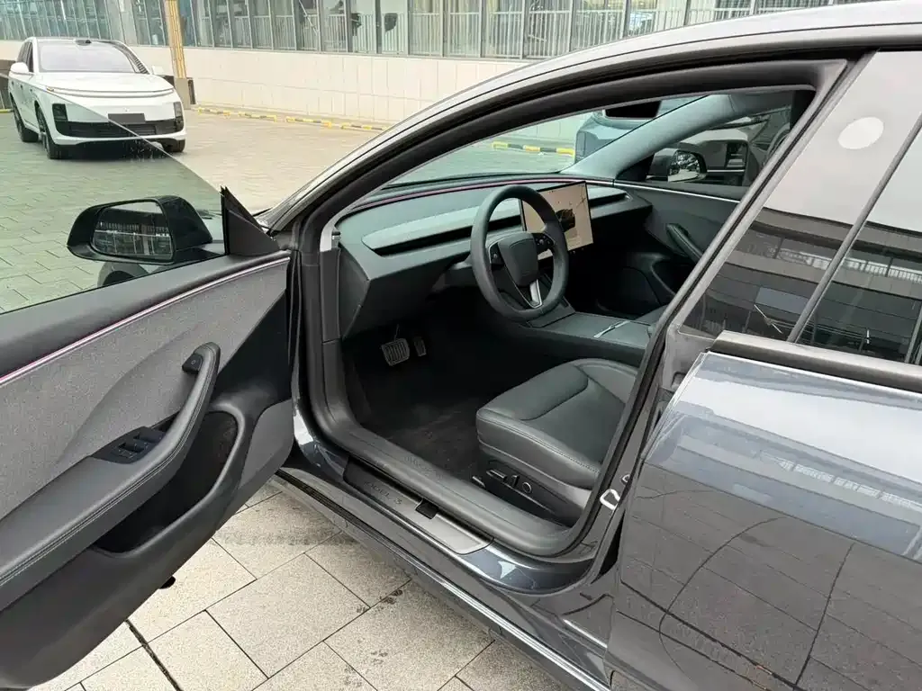 Tesla Model 3 2024 из CN, фото 6