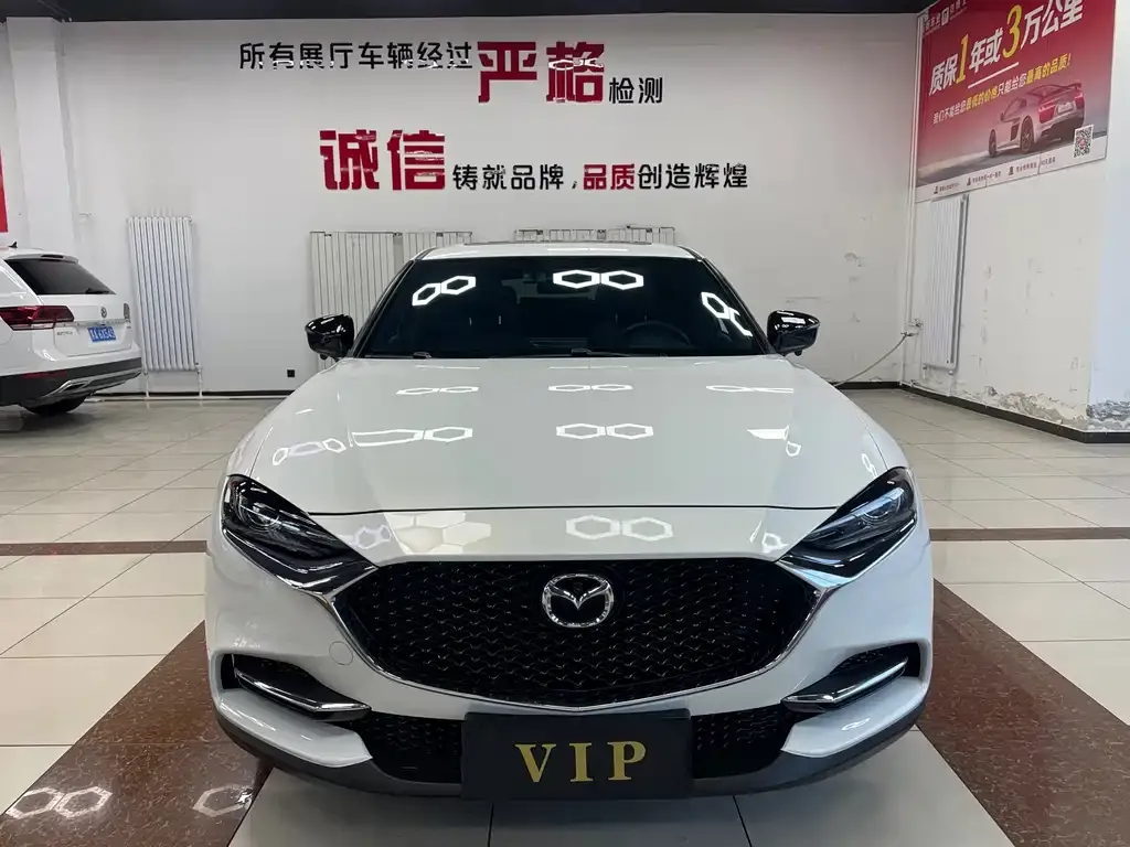 Mazda CX-4 2023 из CN, фото 1
