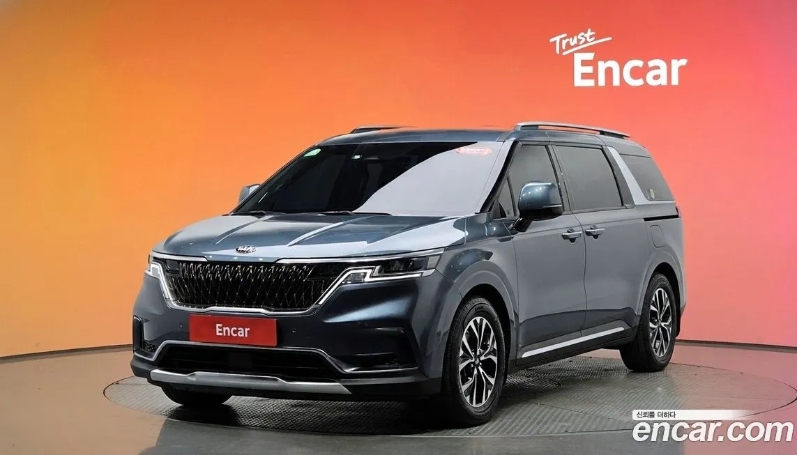 Kia Carnival 11-Seater Noblesse