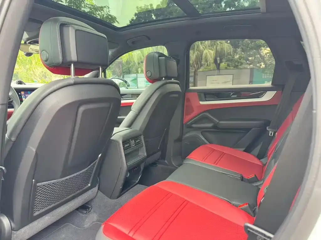 Porsche Cayenne 2025 из CN, фото 3