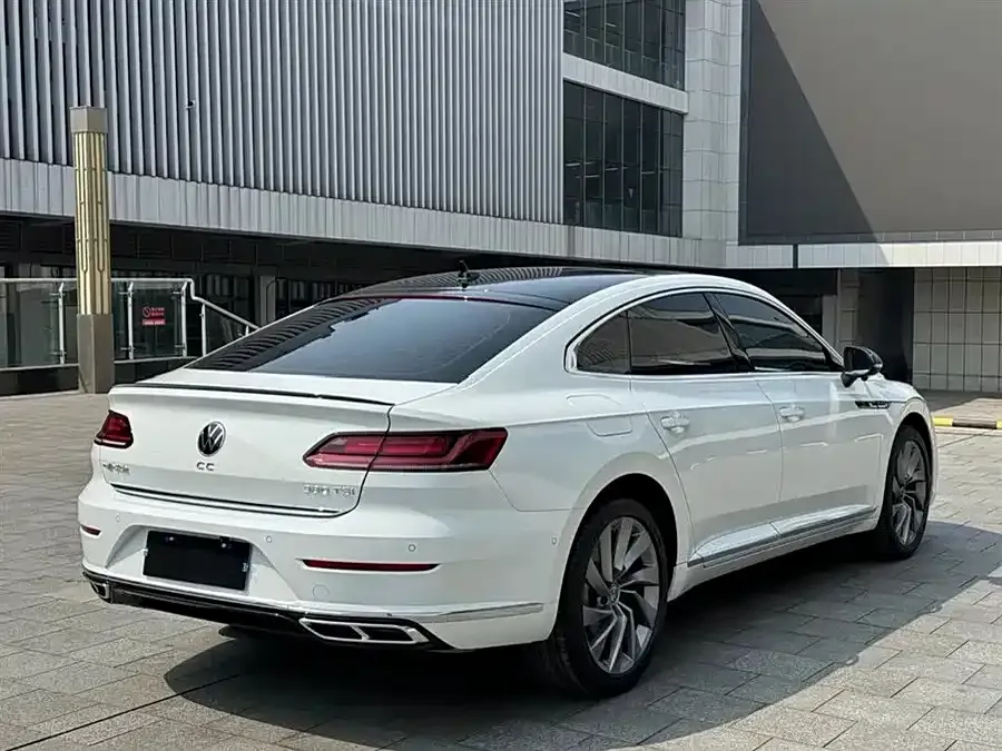Volkswagen CC — фото 9