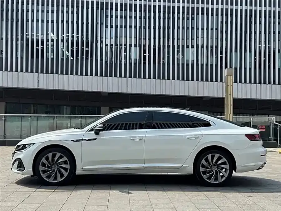Volkswagen CC — фото 10