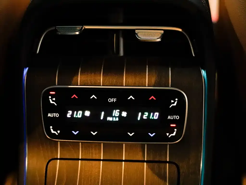 Mercedes-Benz E-Class 2025 из CN, фото 6