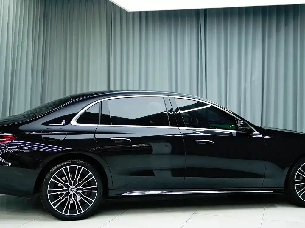 Mercedes-Benz E-Class 2025 из CN, фото 2