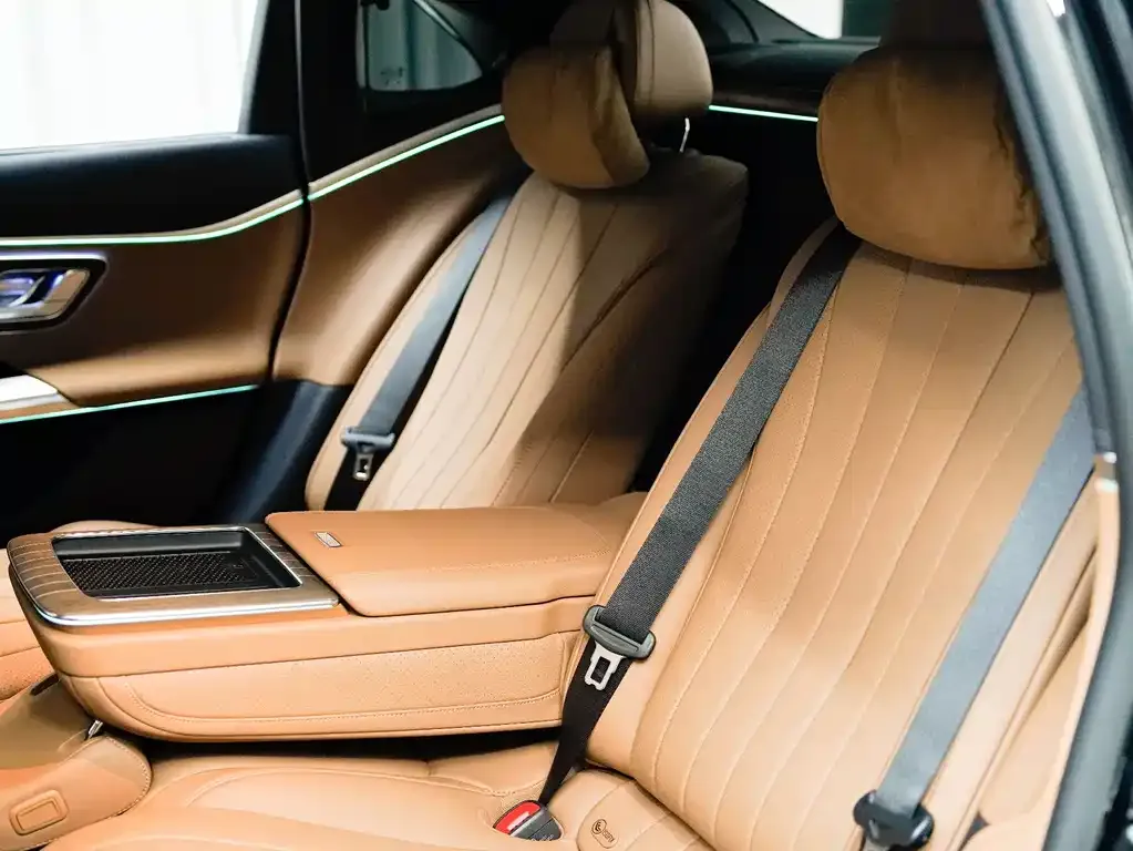 Mercedes-Benz E-Class 2025 из CN, фото 8