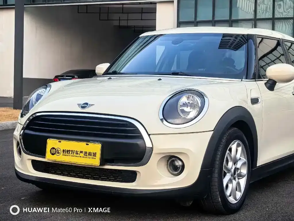 MINI Cooper (3-door) 2021 из CN, фото 2