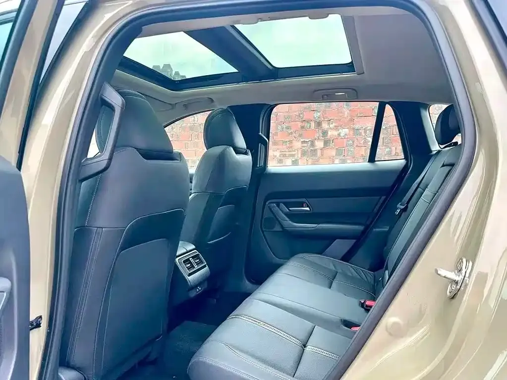 Mazda CX-50 2023 из CN, фото 2