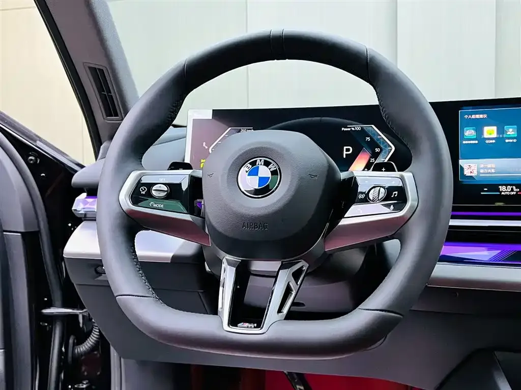BMW 5 Series 2025 из CN, фото 4