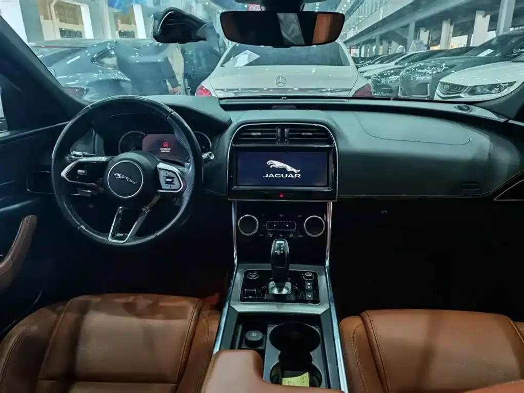 Jaguar XEL 2021 из CN, фото 2